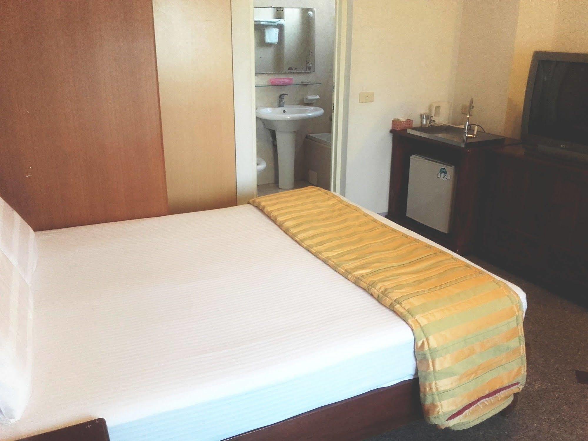 ليودونغ Jing Ai Hotel المظهر الخارجي الصورة